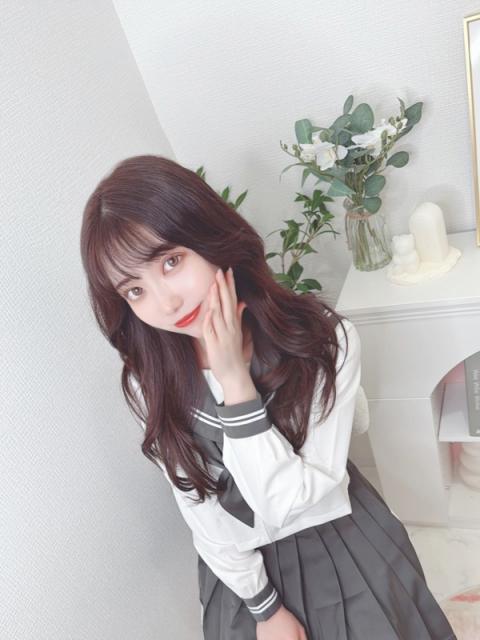 あや(24)